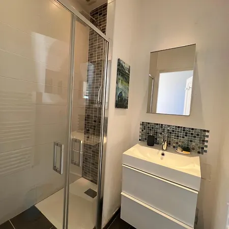 Apartment Loft Des 7 Chemins - 4 Voyageurs Decines-Charpieu